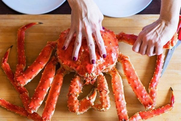 Whole Alaskan Red King Crab - 5 lb