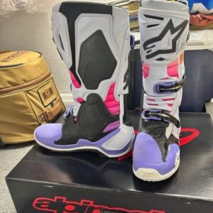 Tech Series Boots White & Pink