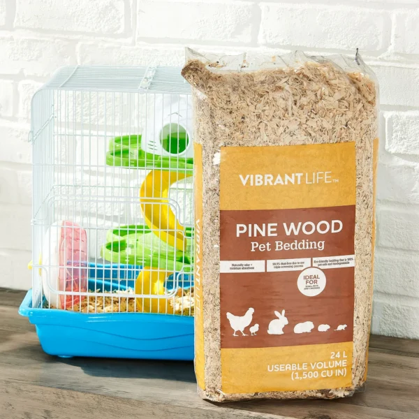 Vibrant Life Pine Pet Bedding for Small Pets and Chickens, 24 L - Image 3