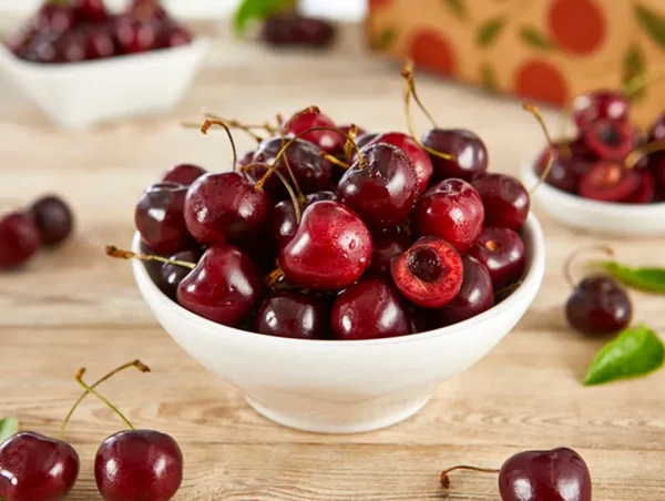 Wholesale Sweet Mountain Bing Cherries - Image 2